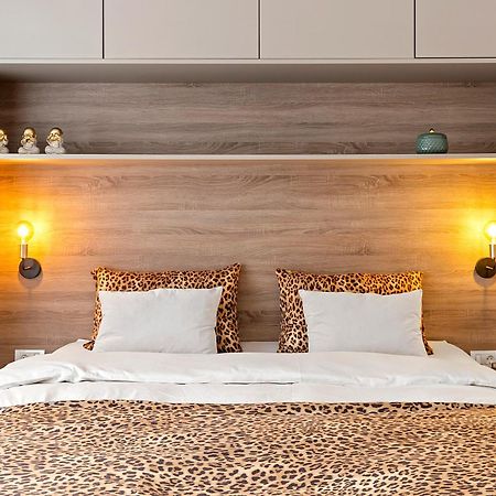 Angelo Bello Luxury Suite City Center By Sattal Bukarest Eksteriør billede